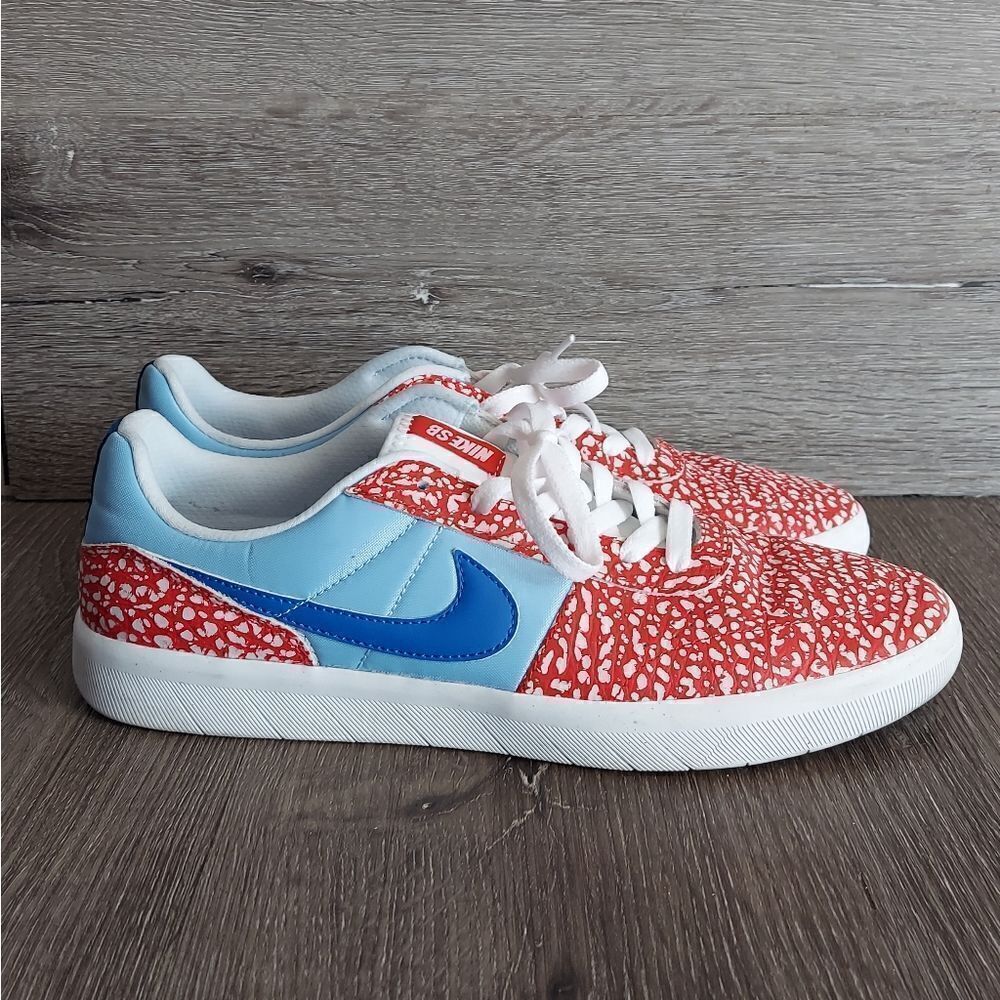 Nike SB Team Classic Dorm Room Psych Red, Blue & White Skate Shoes Size 11